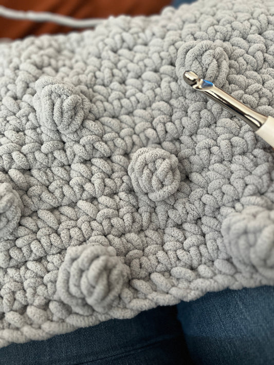 LEO Bobble Blanket Crochet Pattern